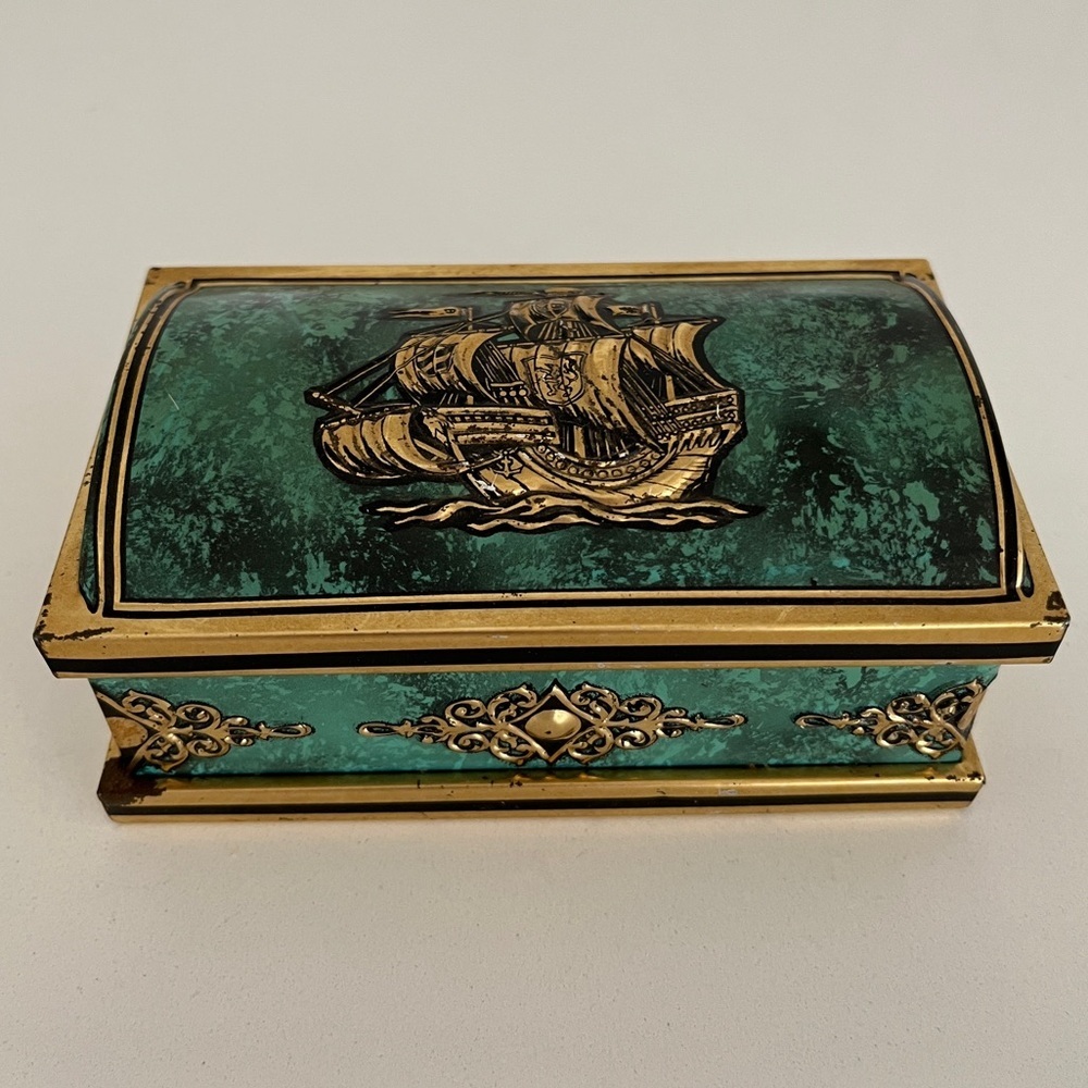 VINTAGE Blue Bird Confectionery Metal Decorative Tin Galleon Ship Collectible